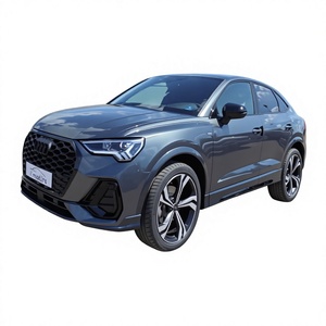 รถยนต์มือสอง ปี 2022 Audi Q3 ซีดาน 5 ประตู ขับเคลื่อนล้อหน้า เครื่องยนต์เทอร์โบ เกียร์อัตโนมัติ เบาะหนัง ภายในสีเข้ม หลังคาซันรูฟแบบพาโนรามา - Product Image 1