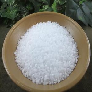 Alcohol Cetílico C16H34O, Alcohol Graso en Escamas Sólidas, Utilizado en Cosméticos, Lubricantes y Formulaciones Industriales - Product Image 1