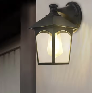 Venta al por mayor Villa Casa impermeable jardín abajo iluminación IP65 porche clásico al aire libre aplique de pared luces - Product Image 5