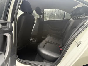 Volkswagen Santana 2023 Usado en Venta, Autos Usados a Bajo <span class=keywords><strong>Precio</strong></span>, Auto <span class=keywords><strong>de</strong></span> Gasolina Usado, Sedán VW 1.5L Manual Edición Comfort, Auto para Adultos - Product Image 6