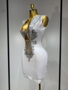 <span class=keywords><strong>Abito</strong></span> da donna a fascia, aderente, corto, scollo a V, con cut-out, bianco, con paillettes argentate, scintillante, per feste, club, matrimoni, compleanni, serate - Product Image 2