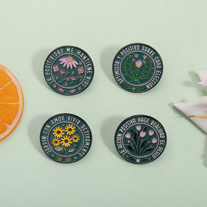 Interesante Citas de flores españolas Optimista Y Positivo Sobre Cada Elección Esmalte Pins Broche redondo divertido Insignia de solapa Joyería - Product Image 2