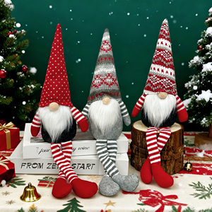 Figurines de Père Noël de style nordique haut de gamme, faites à la main, écologiques, en polyester doux, sans visage, pour décoration festive de fenêtre - Product Image 1
