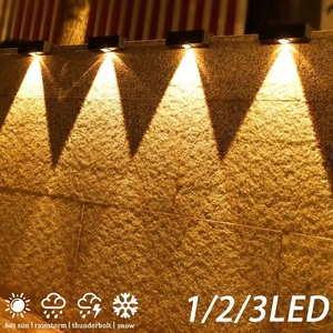 4 Đèn tường ngoài trời chống thấm nước hình vuông trang trí năng lượng mặt trời không dây gắn tường cho sân vườn - Product Image 1