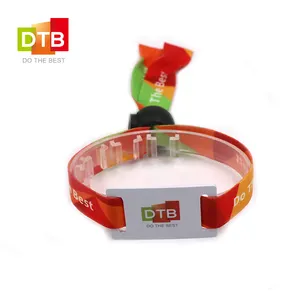 DTB NFC Festival NTAG213 tessuto RFID braccialetto tessuto passivo CMYK stampa Offset formato personalizzato più di 10 anni