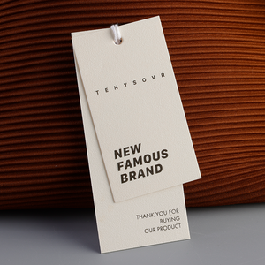 Sang trọng bán buôn tùy chỉnh in ấn dập nổi tên Logo giấy Trung Quốc quần áo <span class=keywords><strong>tag</strong></span> - Product Image 6