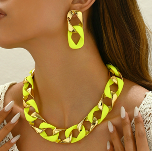 Ensemble collier et boucles d'oreilles en acrylique mat, maillons cubains carrés, pour femme, style hip-hop, bijoux et accessoires color block - Product Image 4