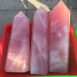 Commercio all'ingrosso di alta qualità naturale di grandi dimensioni <span class=keywords><strong>rosa</strong></span> cristallo di quarzo torre rock rose quartz point wand per <span class=keywords><strong>la</strong></span> decorazione - Product Image 4