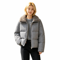 AQTQ  Veste courte matelassée élégante en duvet d'oie pour l'hiver, manteau coupe-vent tricoté sur mesure pour femme avec bordure en fausse fourrure