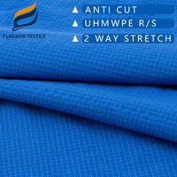 Tissu UHMWPE extensible 74GSM, tissu nylon Ripstop anti-coupure confortable pour veste et pantalon d'extérieur
