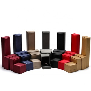 Custom <b>LED</b> Rectangle Jewelry Box Set for Necklace Bracelet Ring Packaging Made From Velvet Plastic or PU - Product Image 3