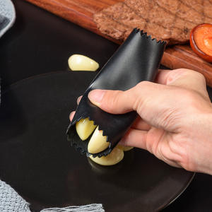 Легкий ручной силиконовый очиститель чеснока для домашней кухни, нетоксичный, пищевой, для удаления шелухи - Product Image 4