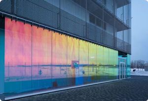 จอแสดงผล LED แบบโปร่งใส สีเงิน ติดผนังภายในอาคาร ติดตั้งแบบคงที่ หน้าจอความละเอียดสูงแบบ Full HD - Product Image 2