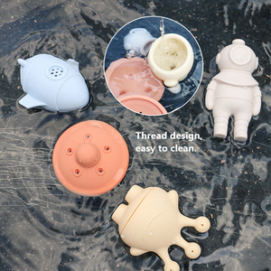 PAISEN Space Adventure Astronaute UFO Alien Spaceship 4 pièces Silicone Bath Toy Collection BPA Phtalate Free Mold-Free Squirt - Product Image 3