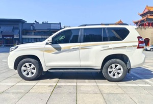 โตโยต้า <span class=keywords><strong>แลนด์</strong></span> <span class=keywords><strong>ครุย</strong></span><span class=keywords><strong>เซอร์</strong></span> ปราโด ปี 2015 รุ่น 2.7 สแตนดาร์ด ออโตเมติก-ปราโด - Product Image 3