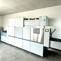 Lave-vaisselle professionnel pour cuisine centrale d'hôtel, capacité 4500 assiettes, cuve unique, double rinçage, double séchage, économe en énergie, type aérien