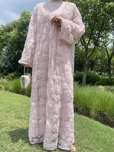Conjunto Elegante de 2 Piezas para Mujer Musulmana, Abrigo de Lana con Cuentas de Flores y Vestido Interior de Satén con Mangas Largas, MSL881 - Product Image 3