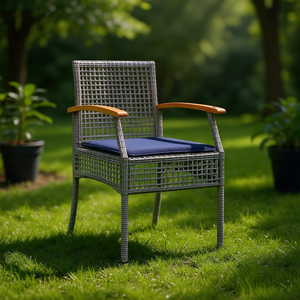 Sedia da Giardino in Rattan Grigio con Braccioli in Legno e Cuscino Blu, Arredamento da Esterno dal Design Contemporaneo con Gambe Affusolate - Product Image 2