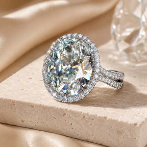 Anello Classico da Donna con Design a Centro Ampio - Product Image 4