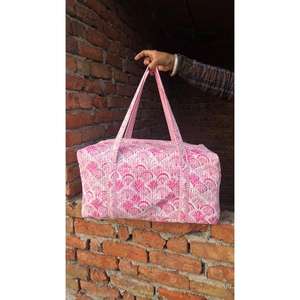 Bolsa de lona acolchada de algodón, hecha a mano, elegante, con estampado tradicional, ligera, duradera y espaciosa, para viajes, para hombre. - Product Image 1