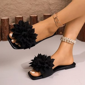 Alta qualità Pvc Eva quadrato singolo cinturino in metallo decorazione a <span class=keywords><strong>catena</strong></span> fondo piatto estate donna pantofola sandali da donna - Product Image 4