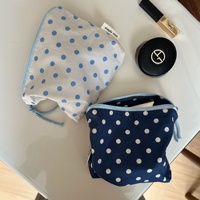 Kantong Penyimpanan Kecil Bermotif Polka Dot Tipis, Tas Kosmetik Berlapis Ganda dengan Pola Sama, Tas Rias Portabel untuk Penggunaan Sehari-hari.