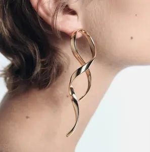 ZA不规则箍形纹理耳环女性复古金银金属圈耳钉声明耳饰