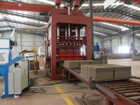 Machine de fabrication de blocs de pavés en béton hydraulique entièrement automatique QT15-15, ligne de production à haute productivité équipée d'un moteur