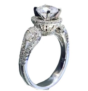 Anello con zirconi a goccia rotonda per donna, elegante gioiello da dito alla moda per feste - Product Image 2