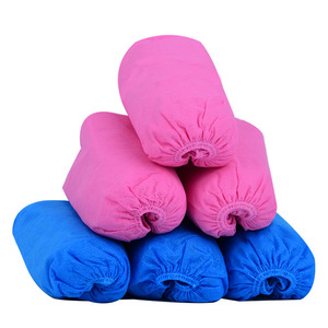 Fundas Desechables para Zapatos de PP Blancas Ecológicas HR con Protección Antideslizante, Suela Recubierta de Plástico Extra Blanco, Degradables, 230x420mm, 100/unidad - Product Image 2