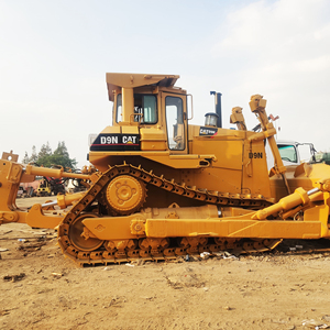 Excavadora de cadenas D5K usada de excelente calidad, origen Japón, capacidad de apisonamiento de 3M3, alto momento de carga, en venta - Product Image 1