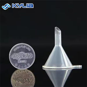 Funil plástico claro transparente transparente dos PP do funil essencial plástico do perfume mini para tipos diferentes garrafa - Product Image 6