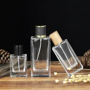 Botol parfum kotak datar, botol parfum kosong dinding tebal kaca bening 30ml 50ml 100ml dengan kabut semprot tutup kayu OEM