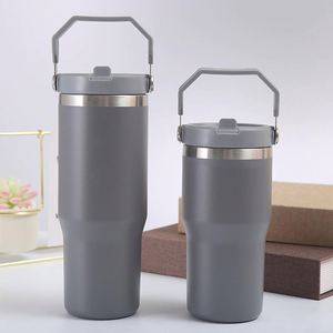 Mug de voyage en acier inoxydable avec poignée confortable, gobelet isotherme de 20 oz pour café, thé, eau et boissons - Product Image 3