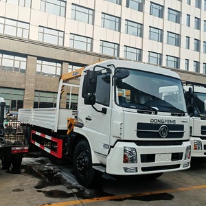 รถบรรทุกติดเครน Dongfeng 4x2 ขนาด 3.2 ตัน 5 ตัน แบบปรับแต่งได้ พร้อมเครนบูมตรงสำหรับขาย - Product Image 4