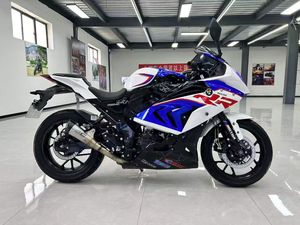 Moto Sportiva YAMAHA YZF <span class=keywords><strong>R6</strong></span> di Seconda Mano, 400cc, Motocicletta da Corsa con Velocità Massima >80km/h - Product Image 2