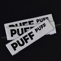 Étiquette tissée en satin blanc, lavable, résistante à la décoloration, écologique, avec logo personnalisé et texte noir central, pour col de t-shirts, en rouleau