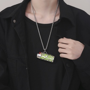 Nuevo Estilo: Collar de Acero Inoxidable Hueco para Hombre, Estuche para Encendedor Estilo Punk con Cadena Larga - Product Image 4