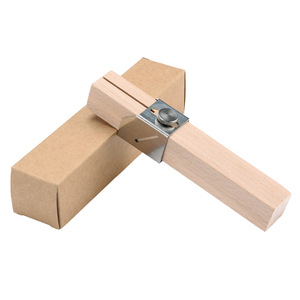 Cortador de botellas de plástico de madera y acero inoxidable, herramienta artesanal para corte manual y reciclaje - Product Image 1