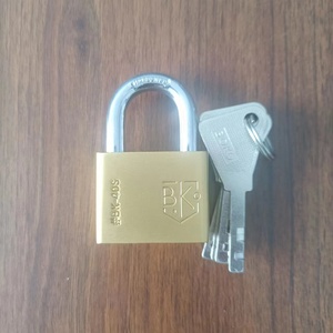 <span class=keywords><strong>Lucchetto</strong></span> in titanio cromato con <span class=keywords><strong>chiave</strong></span> a paletta rotonda <span class=keywords><strong>e</strong></span> quadrata - Product Image 5