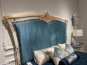 Lit king-size classique de luxe en bois de hêtre <span class=keywords><strong>avec</strong></span> tête de lit haute pour villa, propriétaire, <span class=keywords><strong>chambre</strong></span> à coucher, meubles d'intérieur - Product Image 4