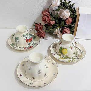 Ensemble de tasses à café en porcelaine de style japonais avec soucoupe et couvercle, motif fraise, Phnom Penh, pour bar français, café, marque PLD, cadeaux de café - Product Image 6