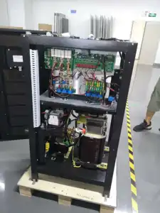 低周波UPS60kva/48kwオンラインUPS3相380v/400v/415v無停電電源装置