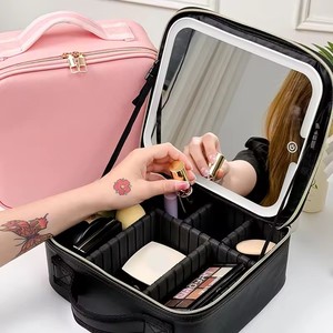 Borsa da Viaggio per il Trucco <span class=keywords><strong>con</strong></span> Grande <span class=keywords><strong>Specchio</strong></span> Illuminato, 3 Modalità di Colore LED, Organizer Cosmetico Impermeabile in Pelle PU - Product Image 1