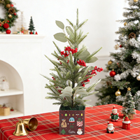 MEICHUANGHUI Vente en gros Mini arbre de Noël artificiel petit avec lumière et arbre de Noël PE PVC table OEM ODM fruits rouges