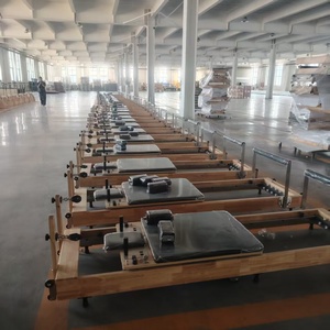 Meridian Commercial Set de Equipos de Gimnasio, Yoga y Fitness Personalizados, Máquina Reformadora con Cama de Madera y Cuero PU - Product Image 6