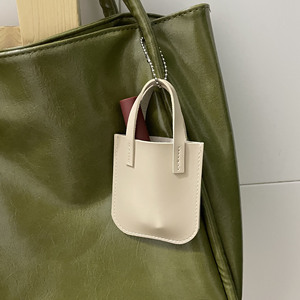 New creative mini coin <b>purse</b> made of PU leather, solid color, simple design, suitable for storing lipsticks and lip glosses, - Product Image 1