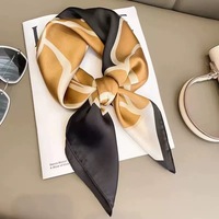 Écharpe carrée en soie personnalisée avec logo sur mesure, foulard de luxe pour femme