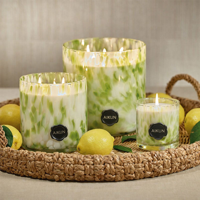 สีเขียว