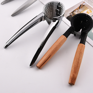 La peine d'<span class=keywords><strong>acheter</strong></span> en gros Cuisine multifonctionnel métal <span class=keywords><strong>casse</strong></span>-noisette décortiqueur noyer pinces clip outil - Product Image 5